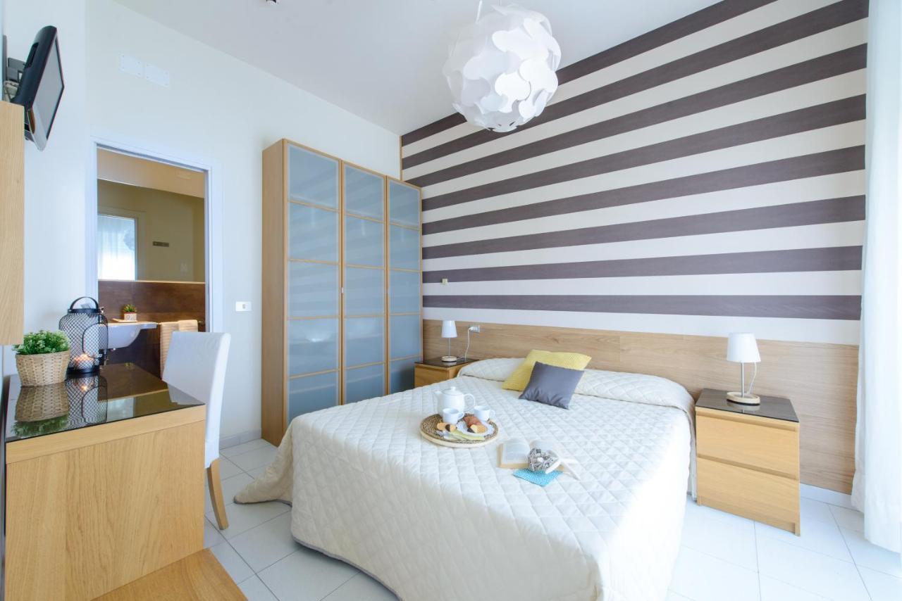 Hotel Esplanade Rimini Dış mekan fotoğraf